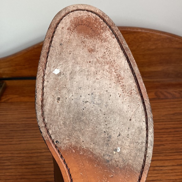 Allen Edmonds Park Avenue captoe oxfords. Size 9 width C in medium brown leather main image 6